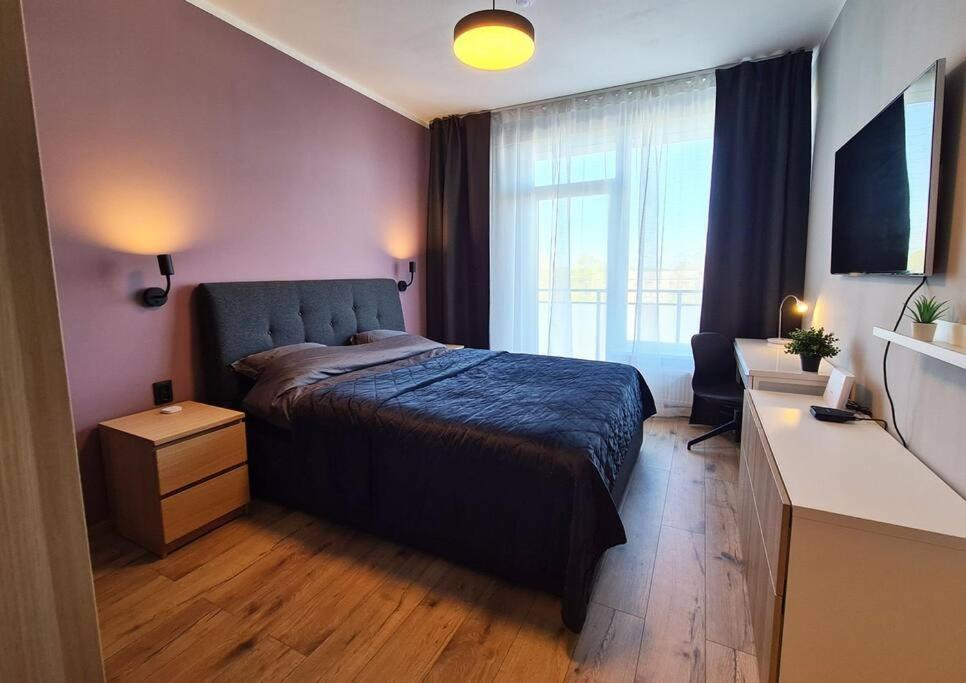 Stylish Apartment With Parking & Spacious Balcony Riga Exterior foto